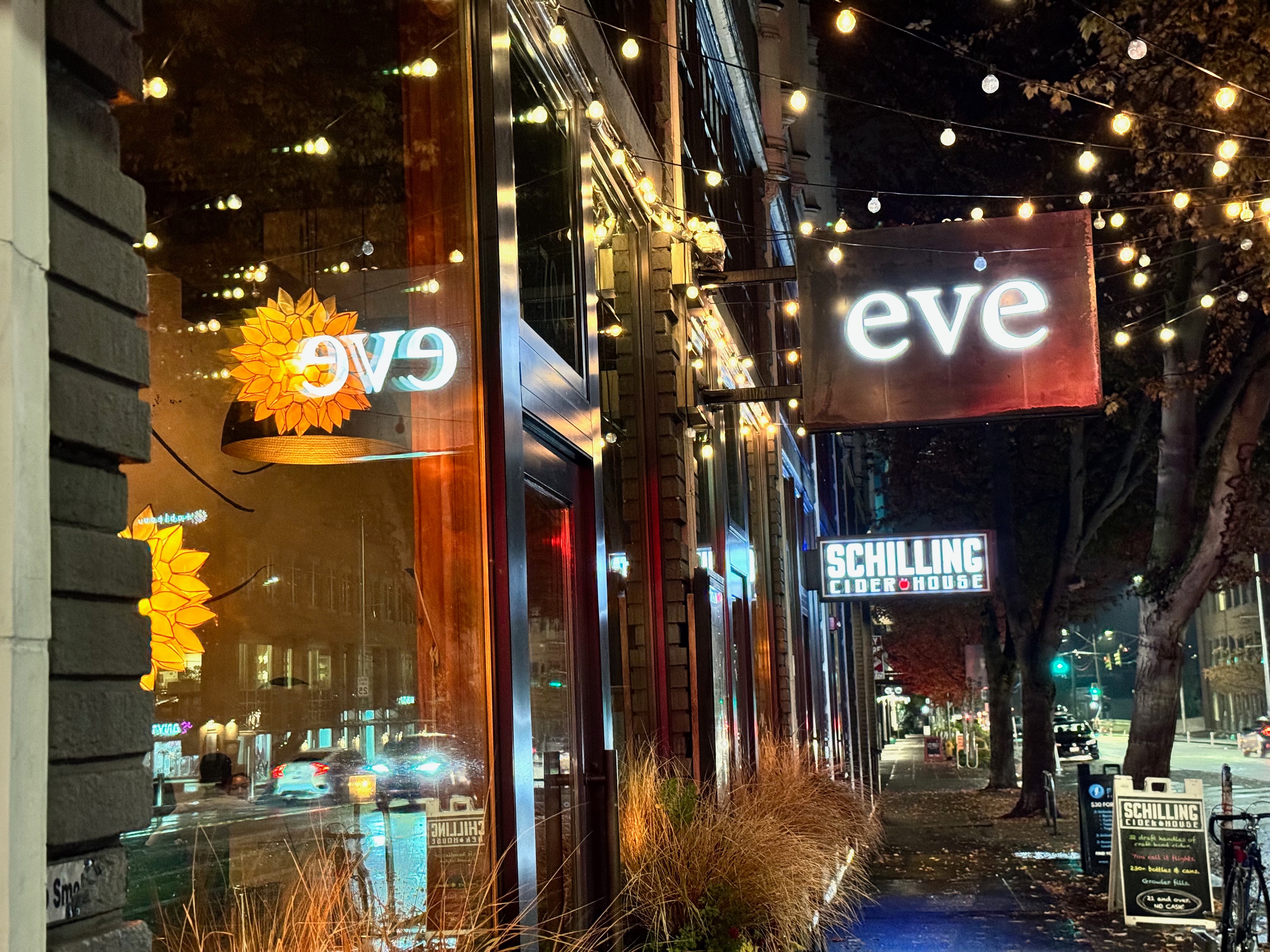 Eve's sparkling entrance